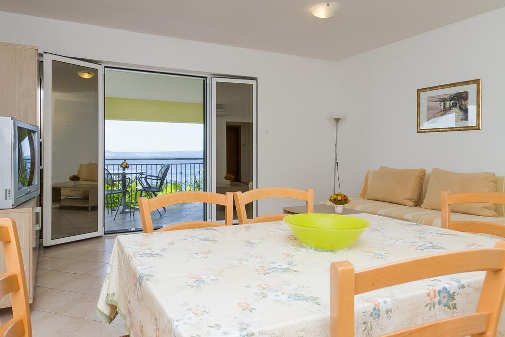 Apartments Vukelic Klenovica Room photo